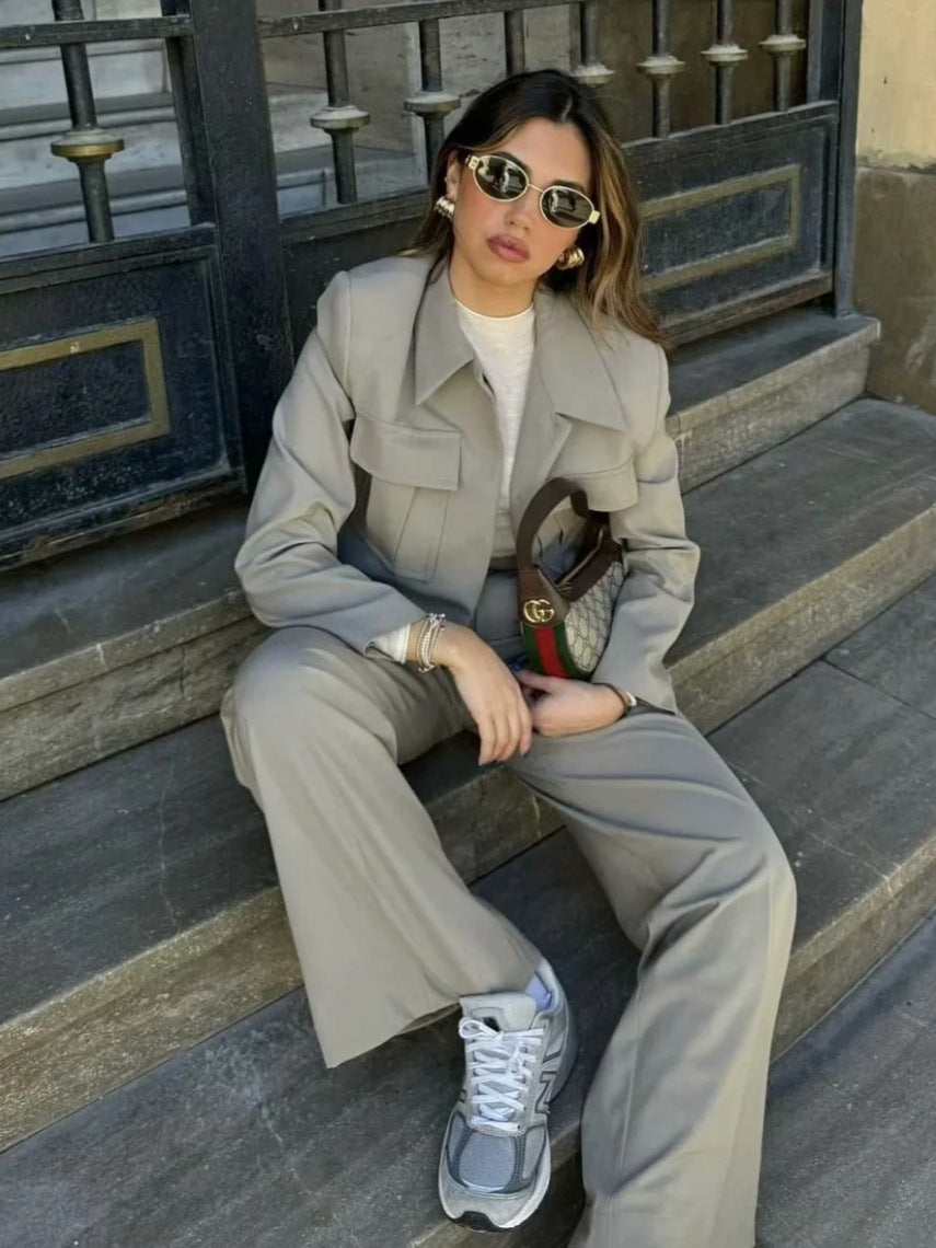 Zweiteiliger Damenanzug Business Chic Modern