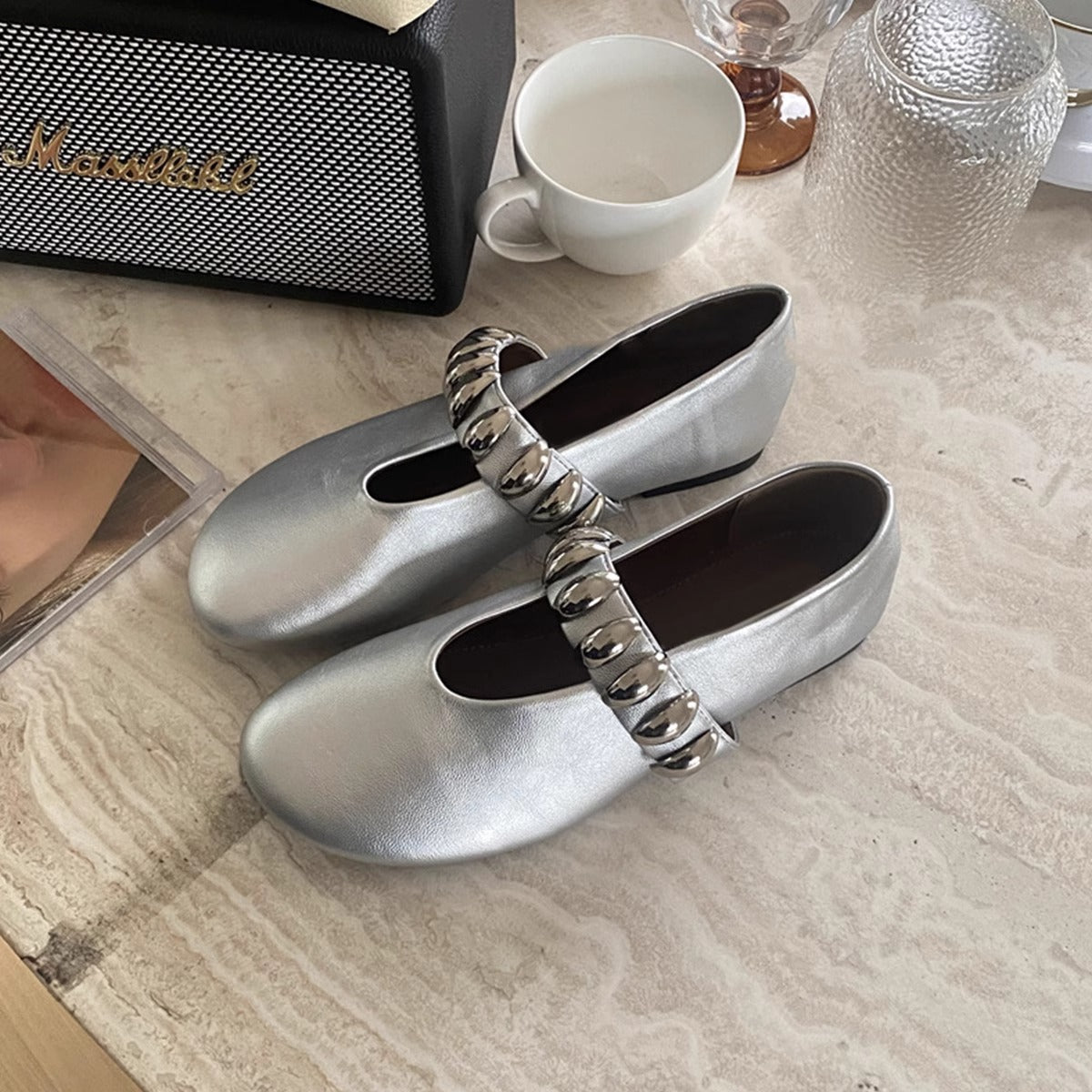 Damen Mokassins Elegant mit Metall-Kettenriemen Schwarz - BerlinGlamour