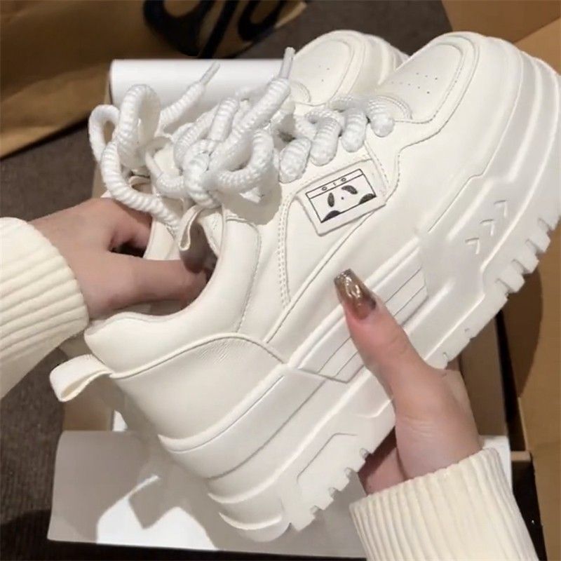 Damen Sneaker Hoch modisch mit dicker Sohle und elastischen Schnürsenkeln
