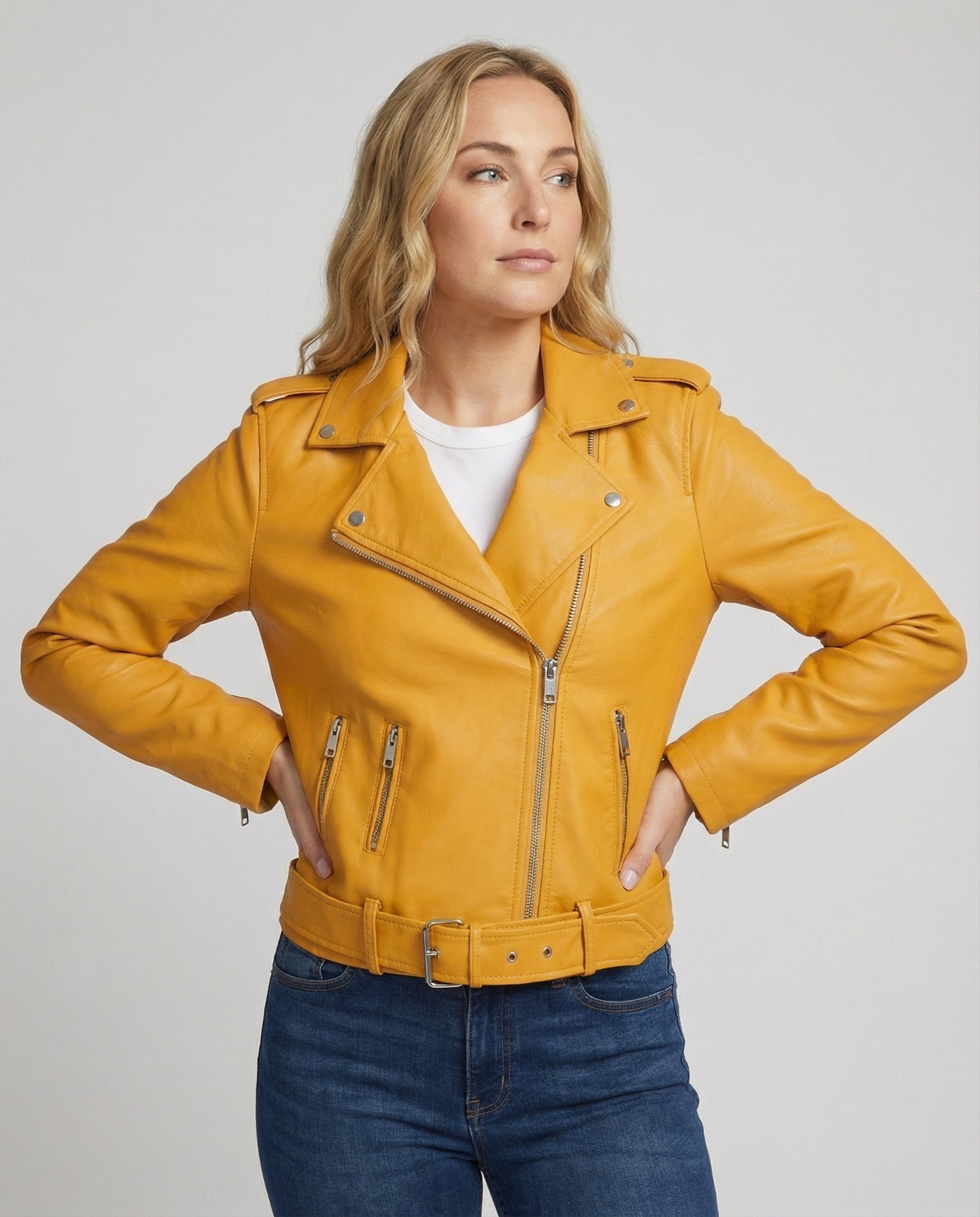 Damen Bikerjacke Lederoptik Tailliert Geschnitten - BerlinGlamour