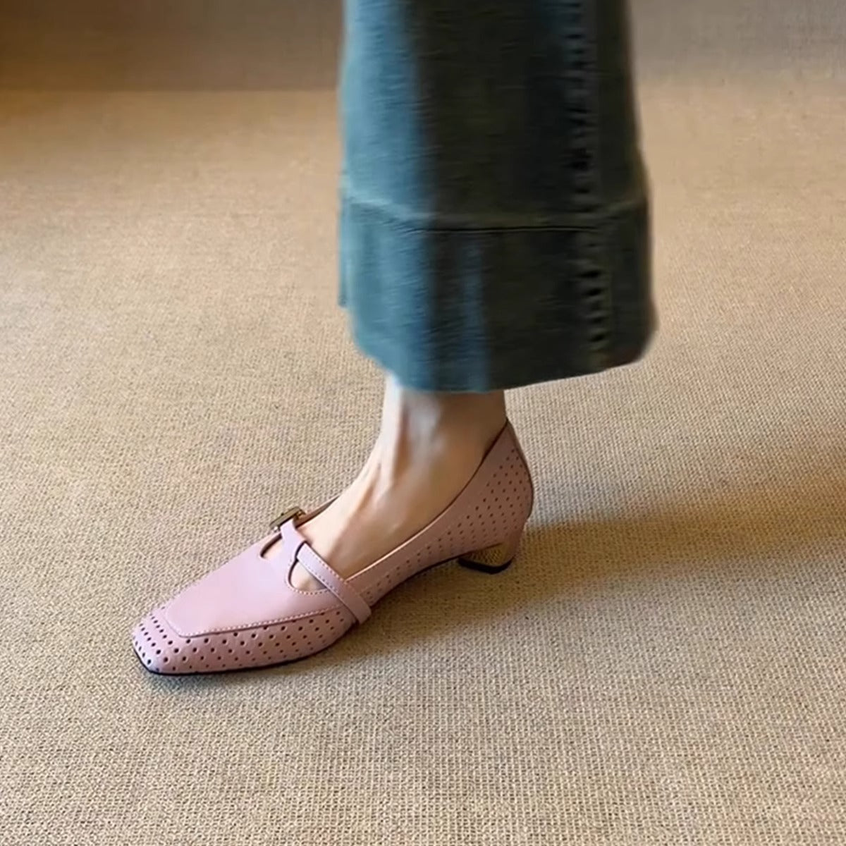 Damen Ballerinas Elegant Lochmuster Schnalle