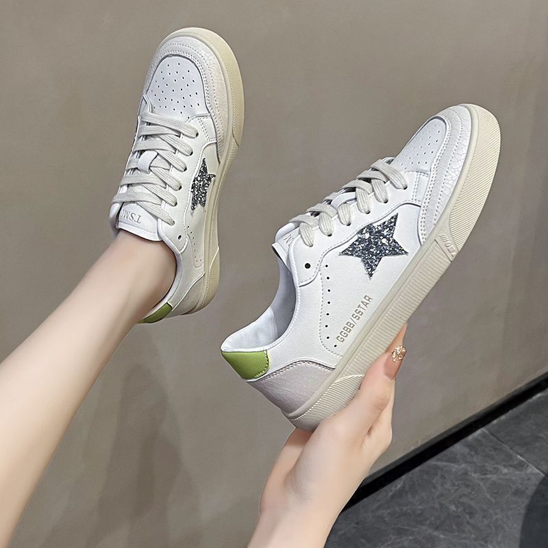 Damen Sneaker mit Sternen Applikationen und atmungsaktiver Sohle