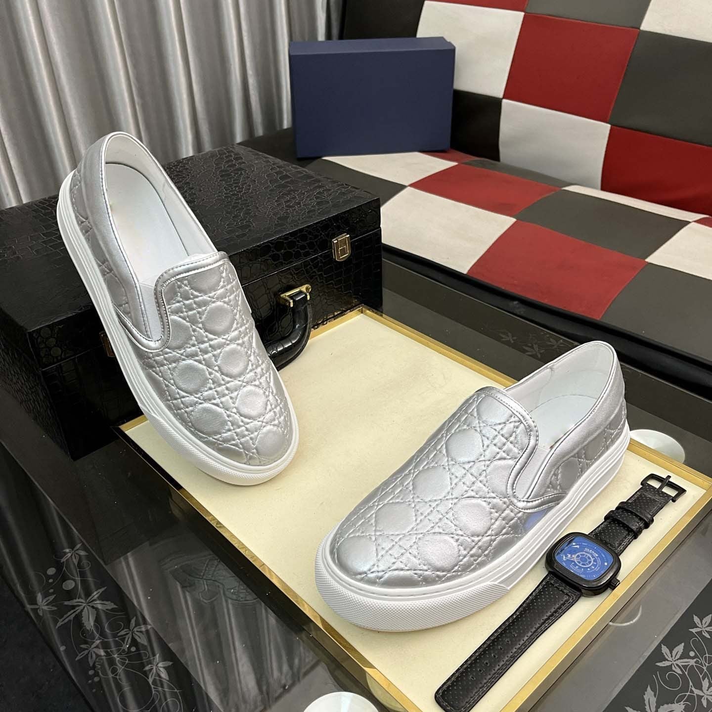Damen Sneaker Slip-On Elegante Steppoptik Rutschfest