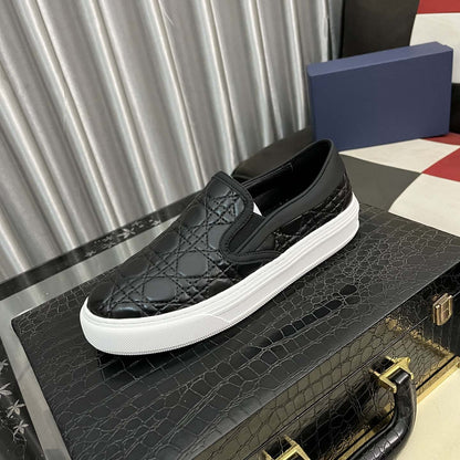 Damen Sneaker Slip-On Elegante Steppoptik Rutschfest