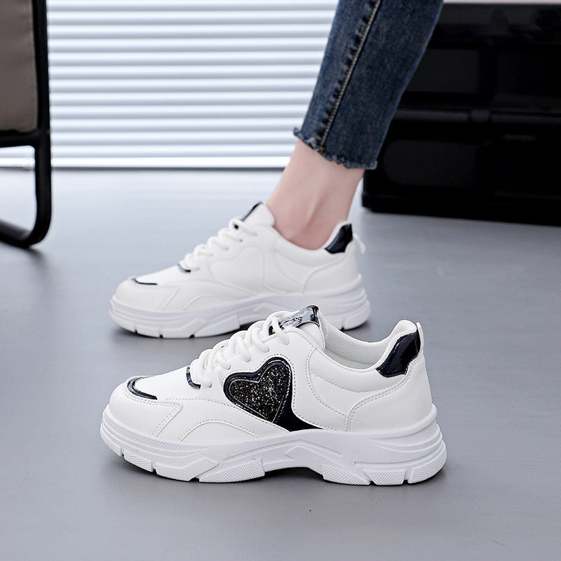 Damen Sneaker Sportlich Glitzerndes Herz Detail
