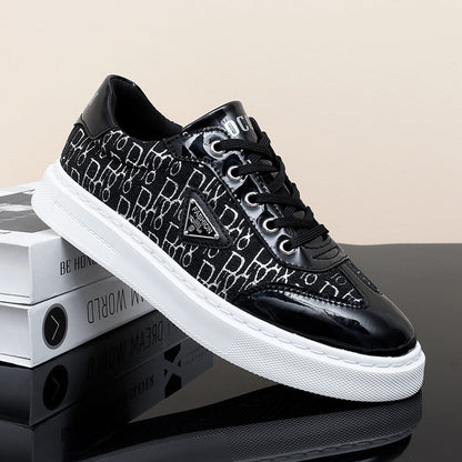 Damen Sneaker Glänzend Exklusiv Modisch - BerlinGlamour