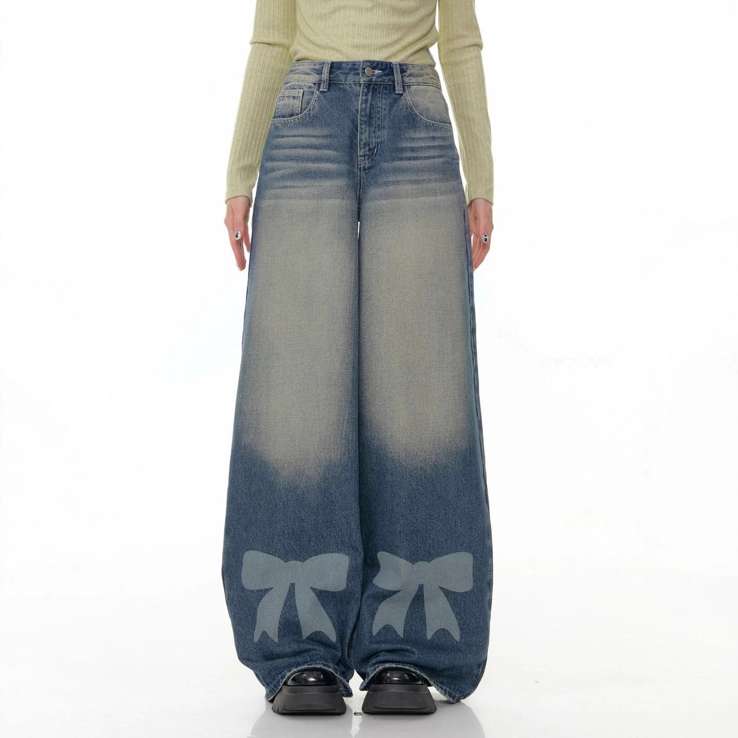 Weite Damen Jeans mit Dekoration und Schleifen details - BerlinGlamour