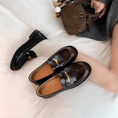 Damenschuhe Loafers Elegantes Leder mit Glanzoptik