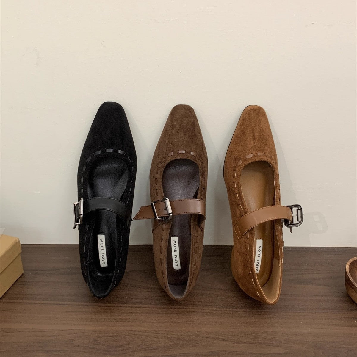 Damen Ballerinas Elegant Spitzenschuhe Mit Schnalle - BerlinGlamour