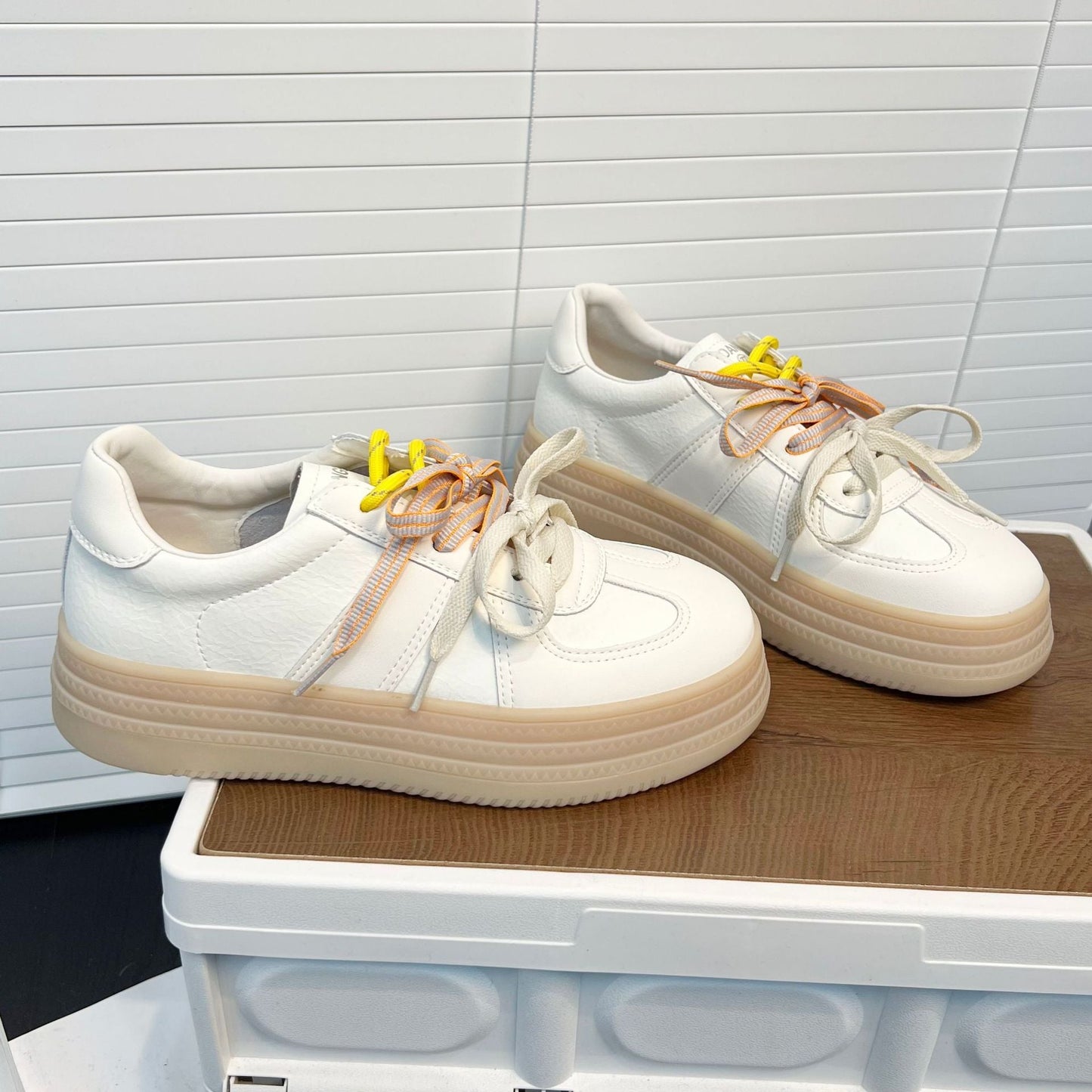 Damen Sneaker Plateau Komfortschuhe Farbenfroh Schnürsenkel