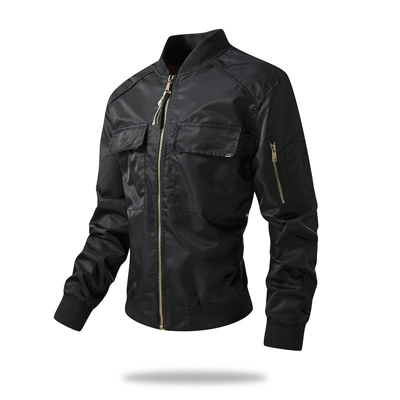 Herren Militärjacke mit praktischen Reißverschlusstaschen BerlinGlamour wird zu Herren Militärjacke Modern mit stylischem Berlin Chic