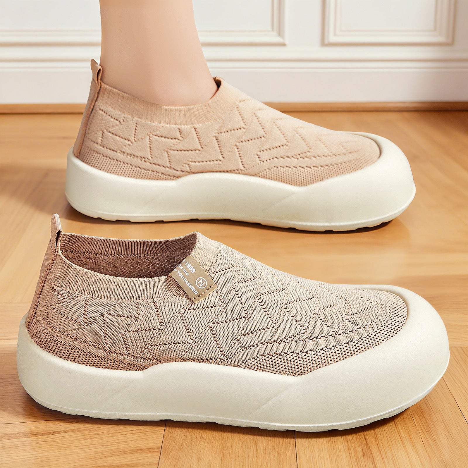 Damen Sneaker Bequem Slip-On mit Flexibles Strickdesign - BerlinGlamour