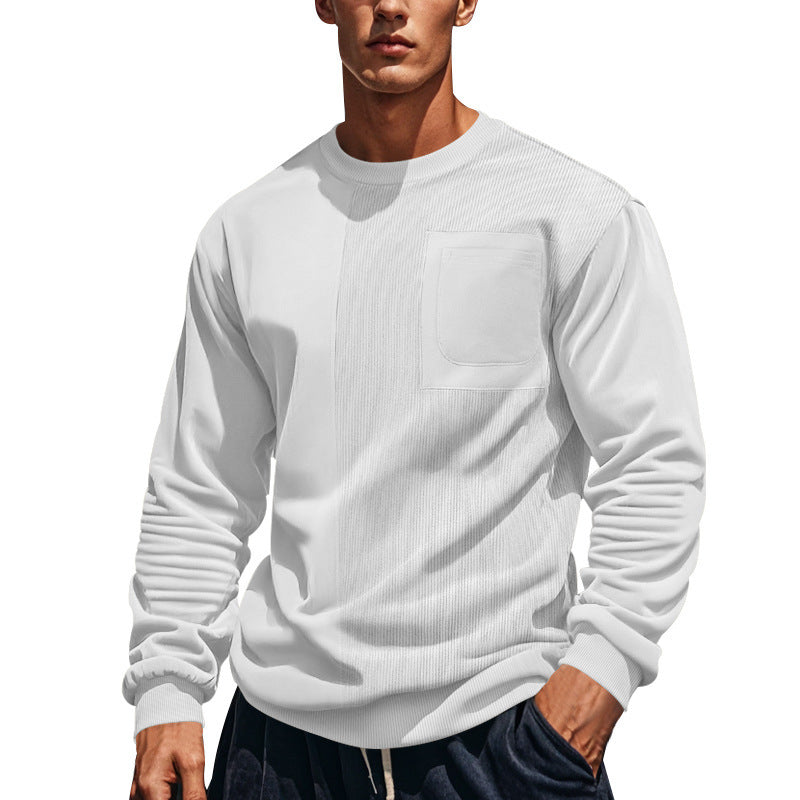 Ein moderner Sweatshirt mit Struktur und Brusttasche.