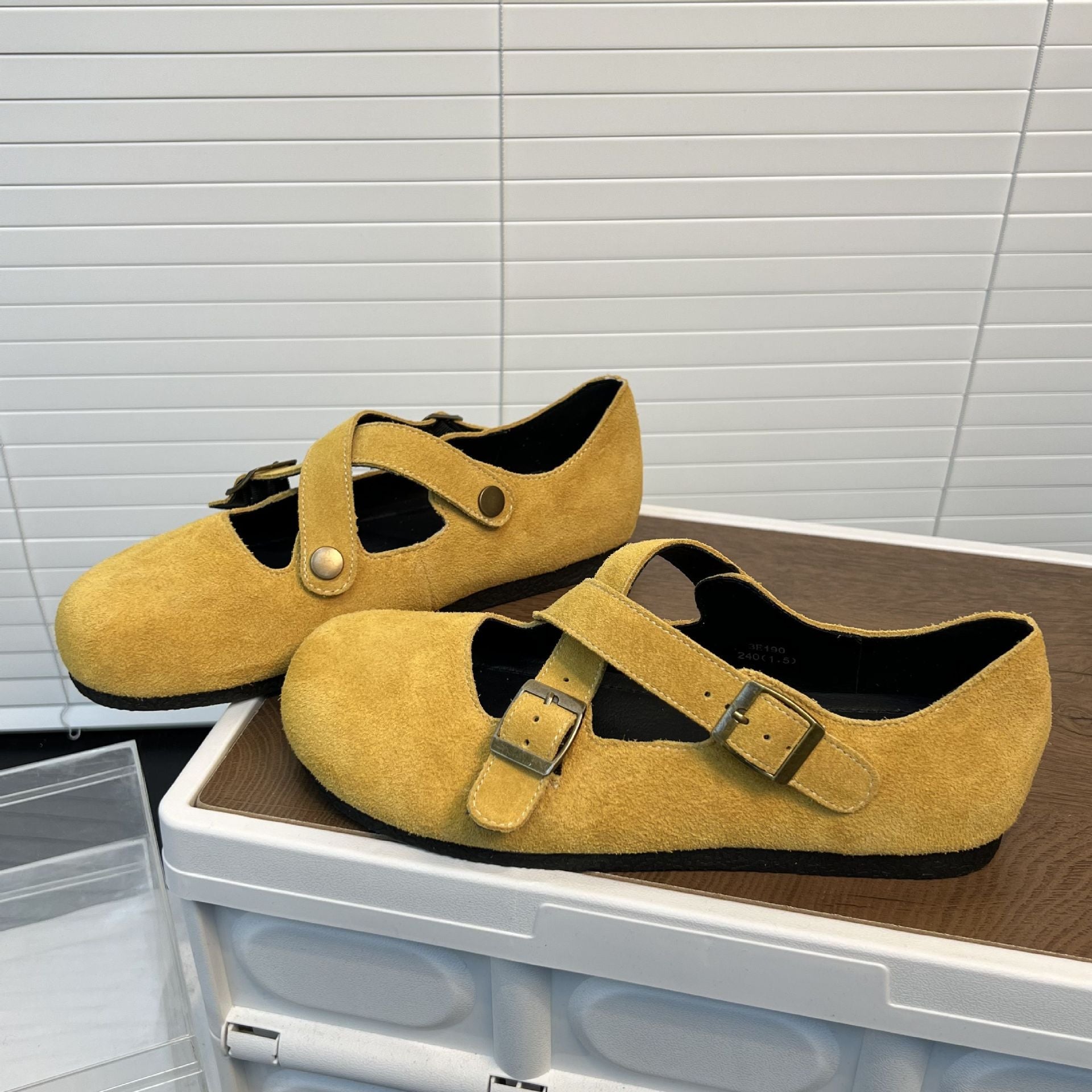Damen Clogs Bequem Wildleder Optik Kreuzriemen - BerlinGlamour
