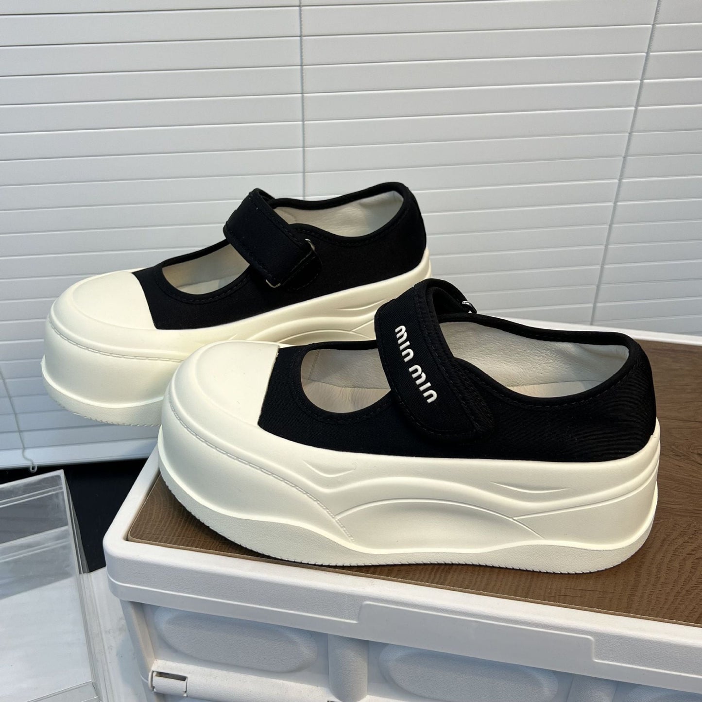 Damen Sneaker Sportlich Slip-On mit Klettverschluss
