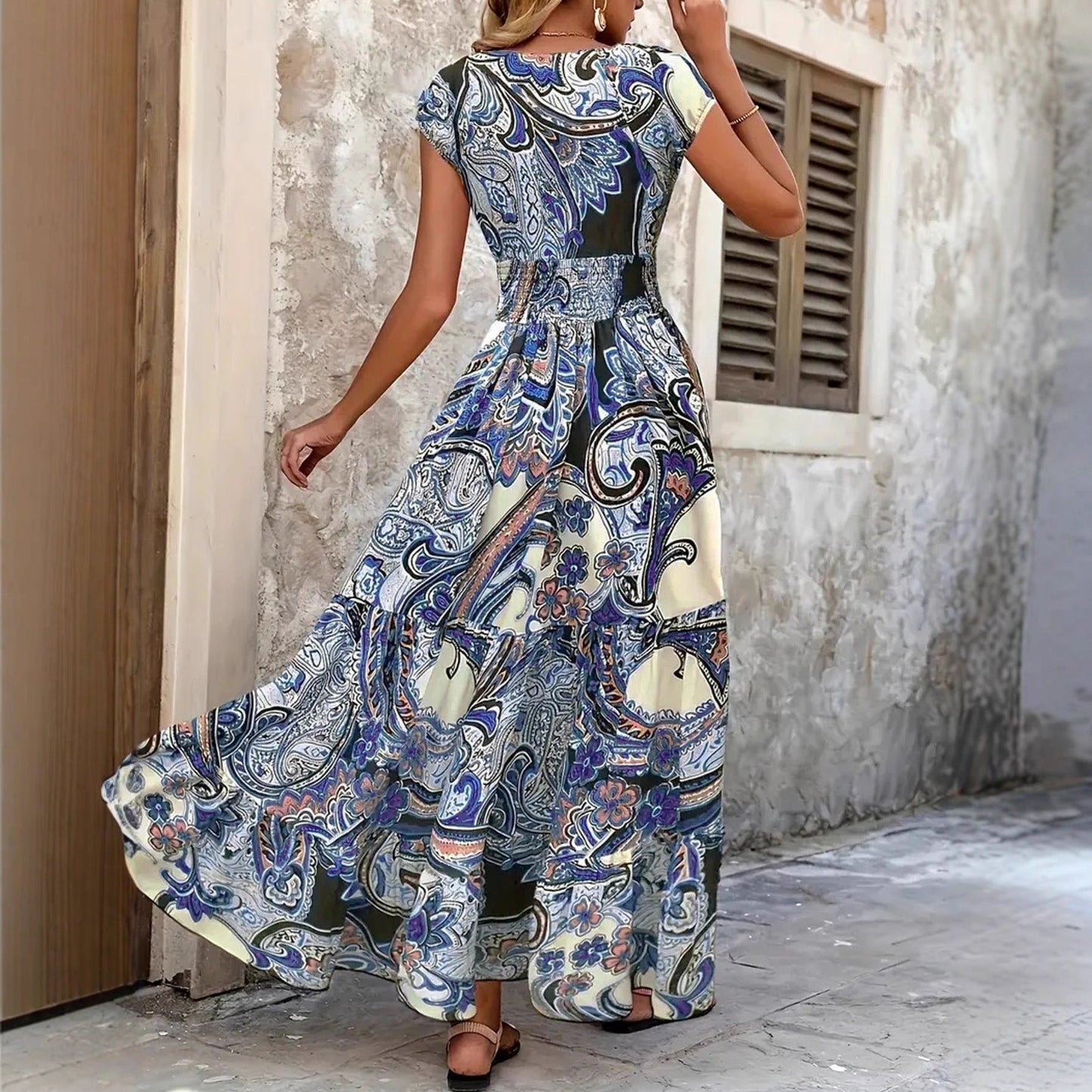 Damen Maxikleid mit Blumenmuster und schmeichelndem Schnitt