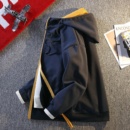 Herren Kapuzenjacke Modern mit Kontrast Details
