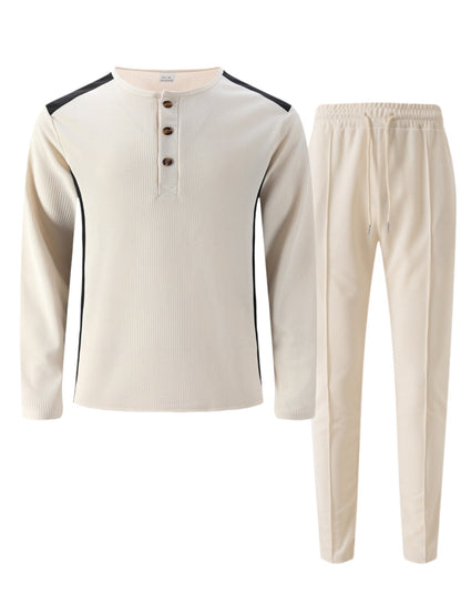 Herren Freizeitanzug mit Henley-Oberteil und Jogginghosen Modern