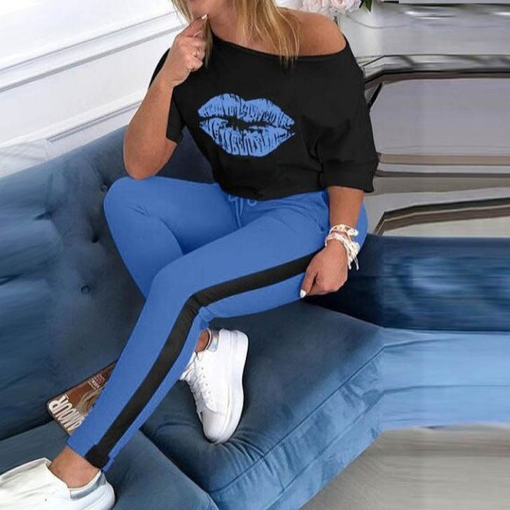 Damen T-Shirt mit Lippenmotiv Trendy Style - BerlinGlamour