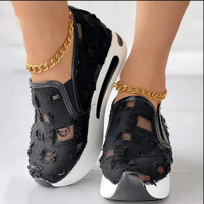 Damen Sneaker Atmungsaktiv Slip-On mit Lochdesign Schwarz