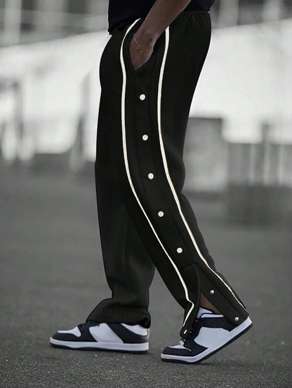 ein Beispiel für einen E-Commerce-Produktitel auf Deutsch: 

**Moderne Sportliche Laufschuhe mit seitlichen Druckknöpfen**

Dieser Titel verwendet Adjektive wie moderne,