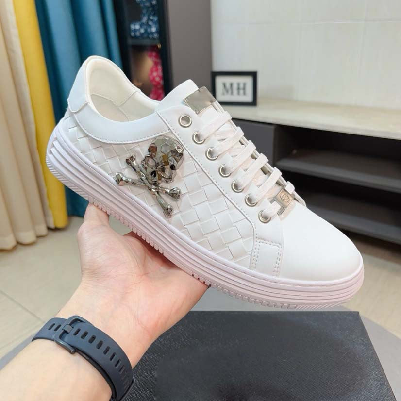 Damen Sneaker Geflochtene Sneakers Totenkopf Design Schwarz