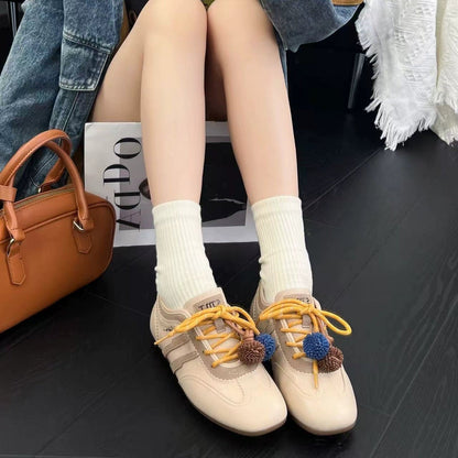Damen Sneaker Bequem Pompon Design Weiße Sneakers Frauen