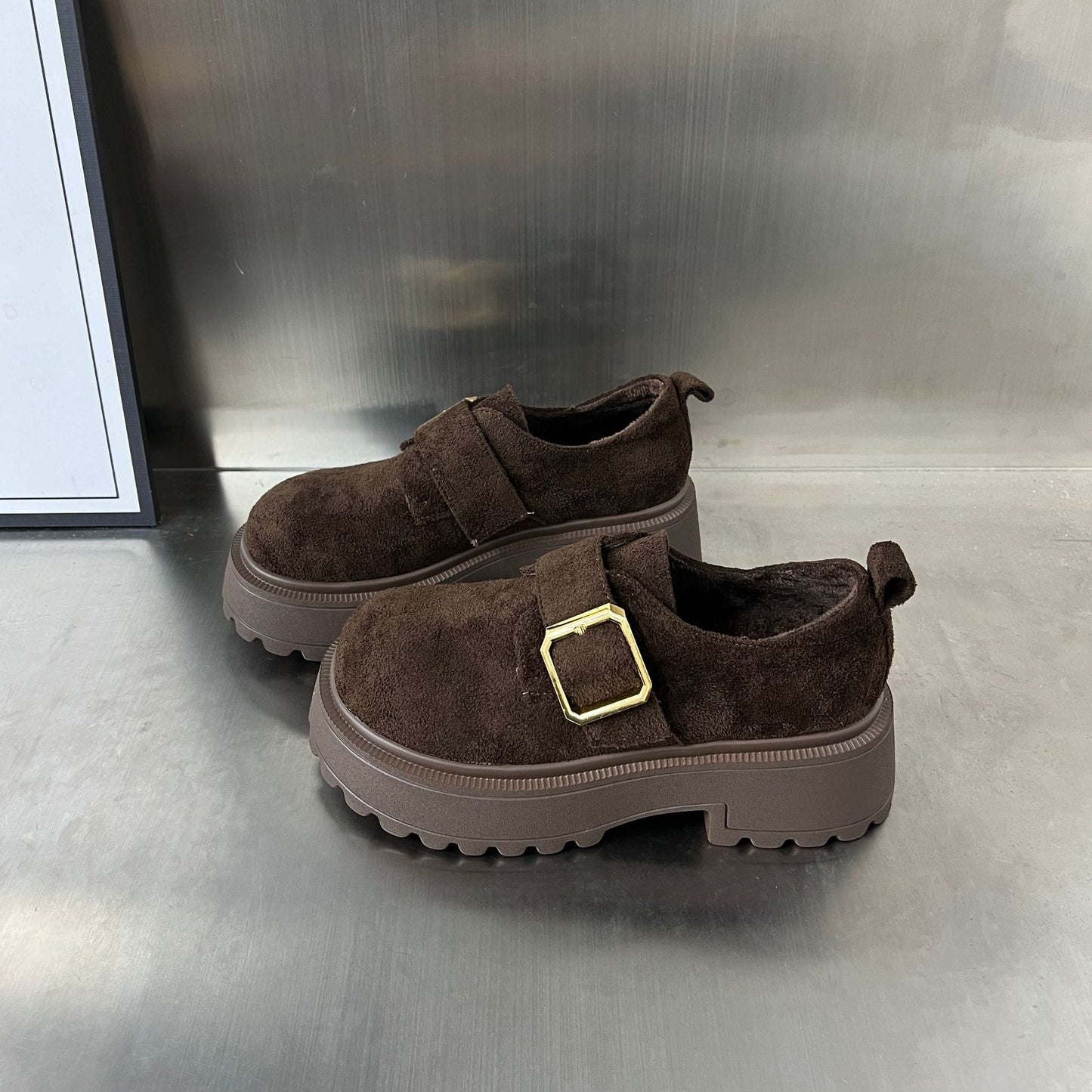 Damen Clogs Komfortabel mit Schnallenverschluss Luxus Design