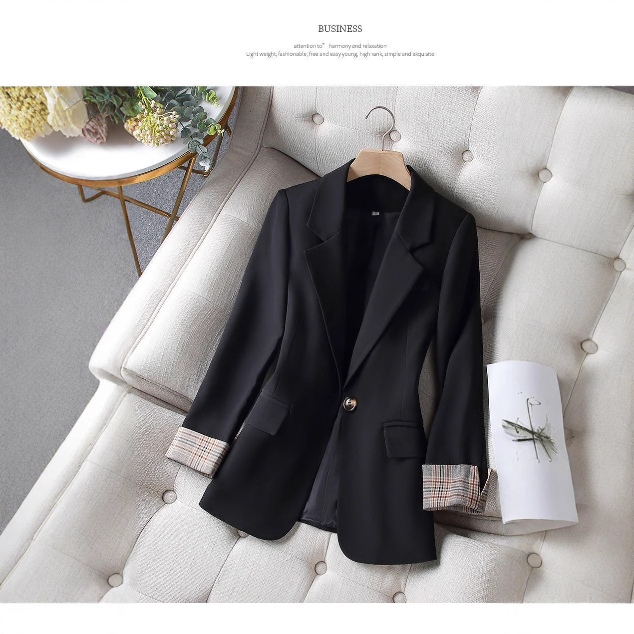 Eleganter Damenblazer Modern Karo Schnitt