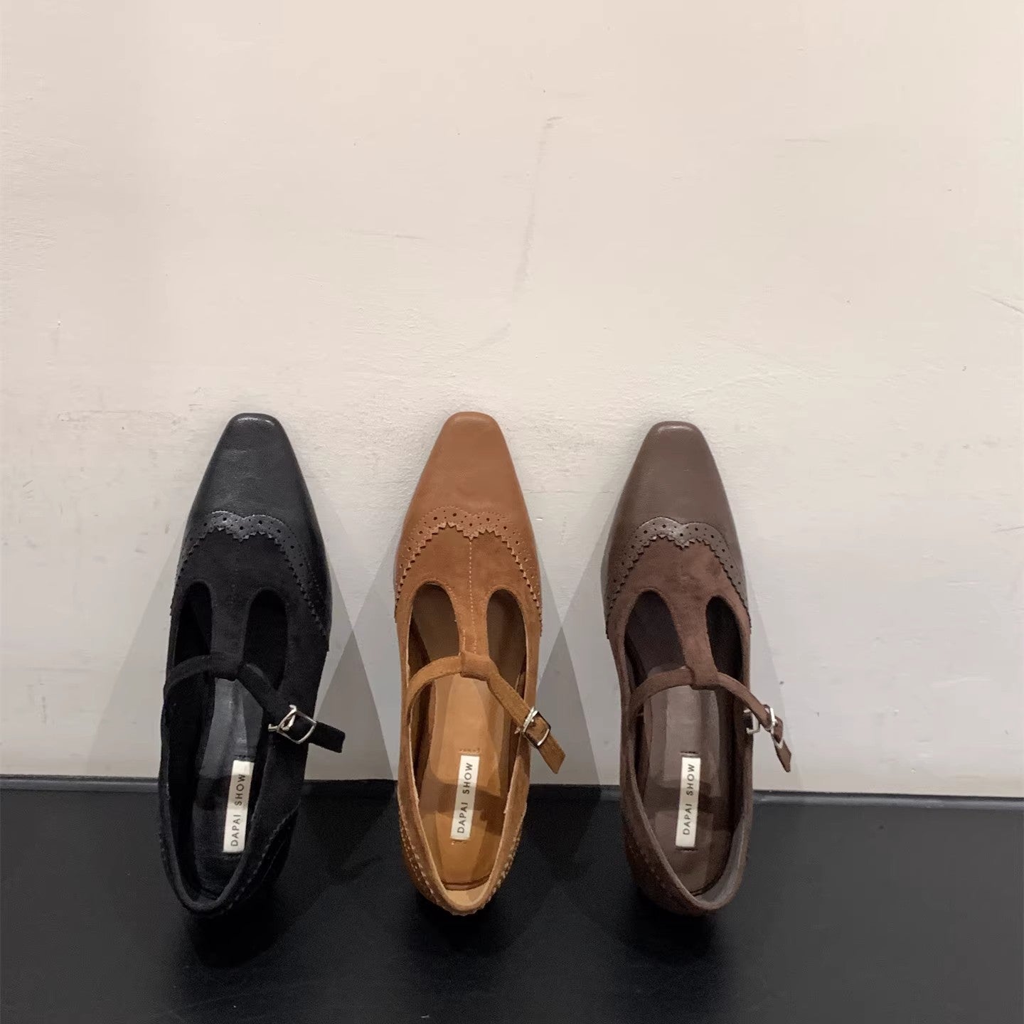 Elegante Damen Schnürschuhe mit Schnallen Modern
