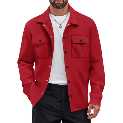 Ein modischer Herrenübergangsjacke ist ein Herrenübergangsjacke mit praktischen Funktionen und einer modernen Ausstattung. Zum Beispiel bietet er eine Vielzahl von Taschenfächern und -