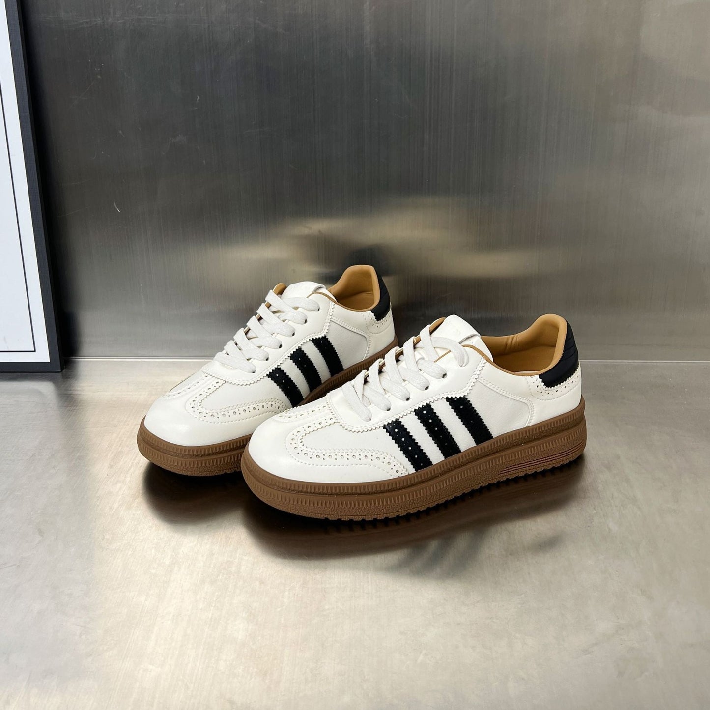 Damen Sneaker Retro Sportlich atmungsaktiv - BerlinGlamour