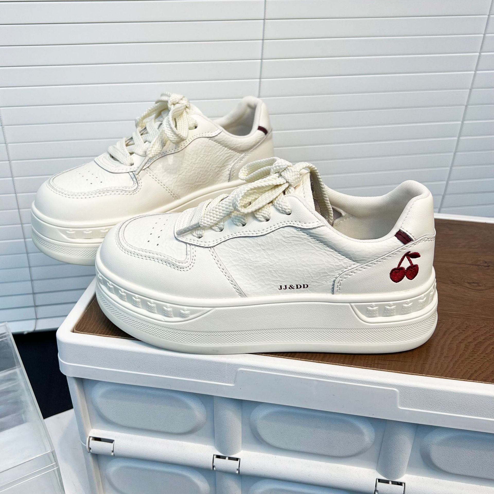 Damen Sneaker Plateau Schuhe Mode Kirsch Design - BerlinGlamour