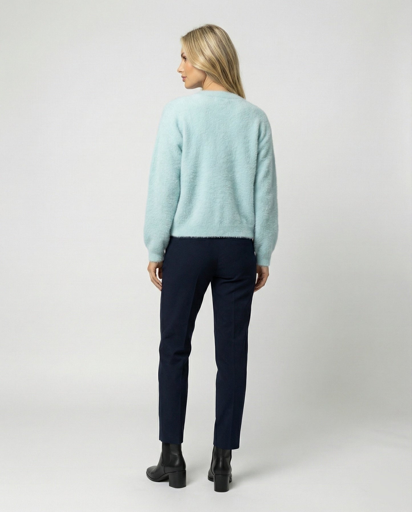 Damen Strickjacke Flauschig Angora Optik mit Perlenknöpfen