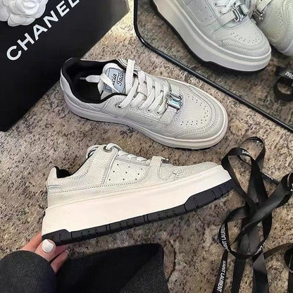 Damen Sneaker Plateau Sportschuhe Schnürsenkel Modern - BerlinGlamour