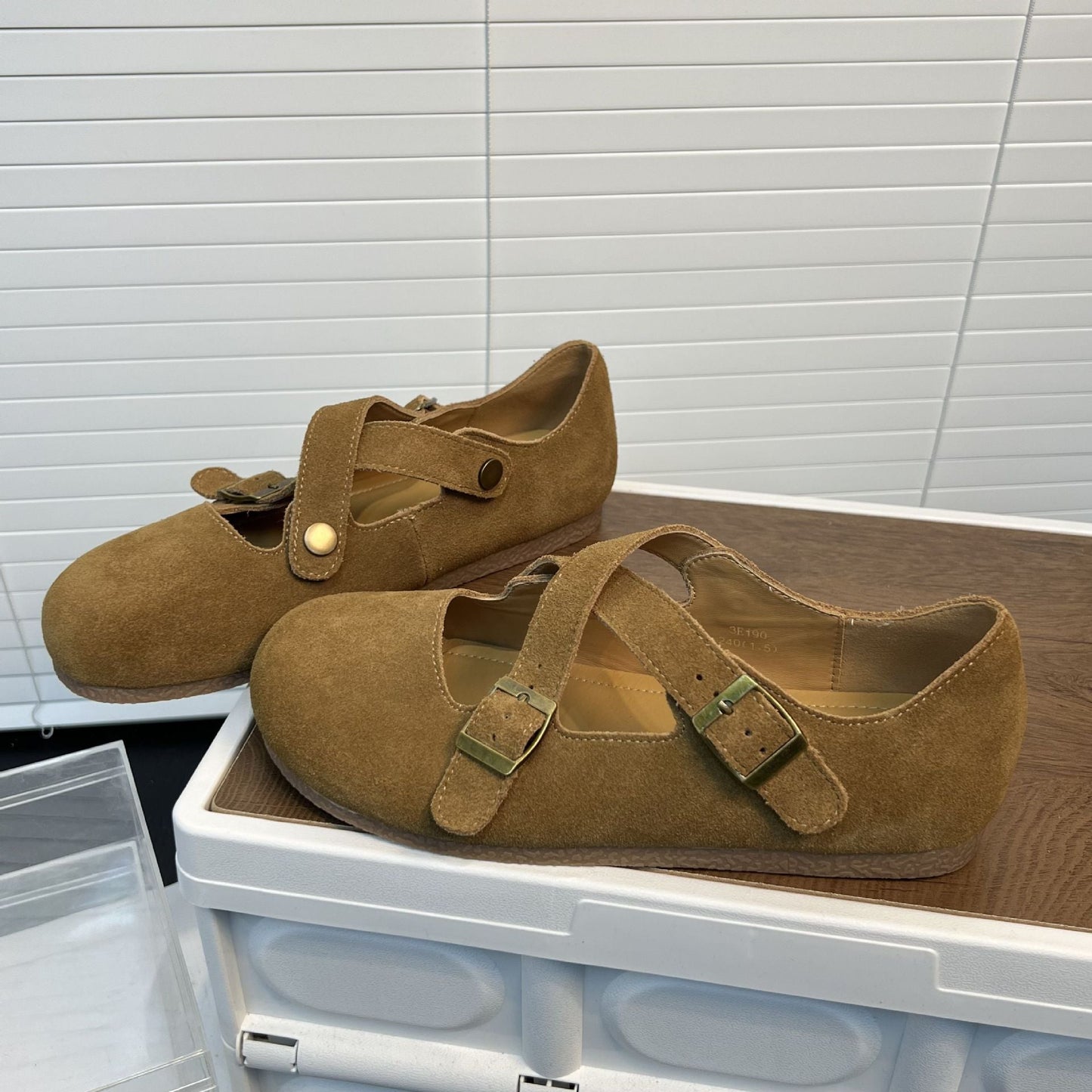 Damen Clogs Bequem Wildleder Optik Kreuzriemen