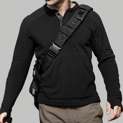 Modernes Fleece-Pullover-Design, perfekt für den täglichen Bedarf. Mit Knopfleiste aus hochwertigen Materialien und praktischer Kängurutasche in Berlin, bietet dieser Fleece-P
