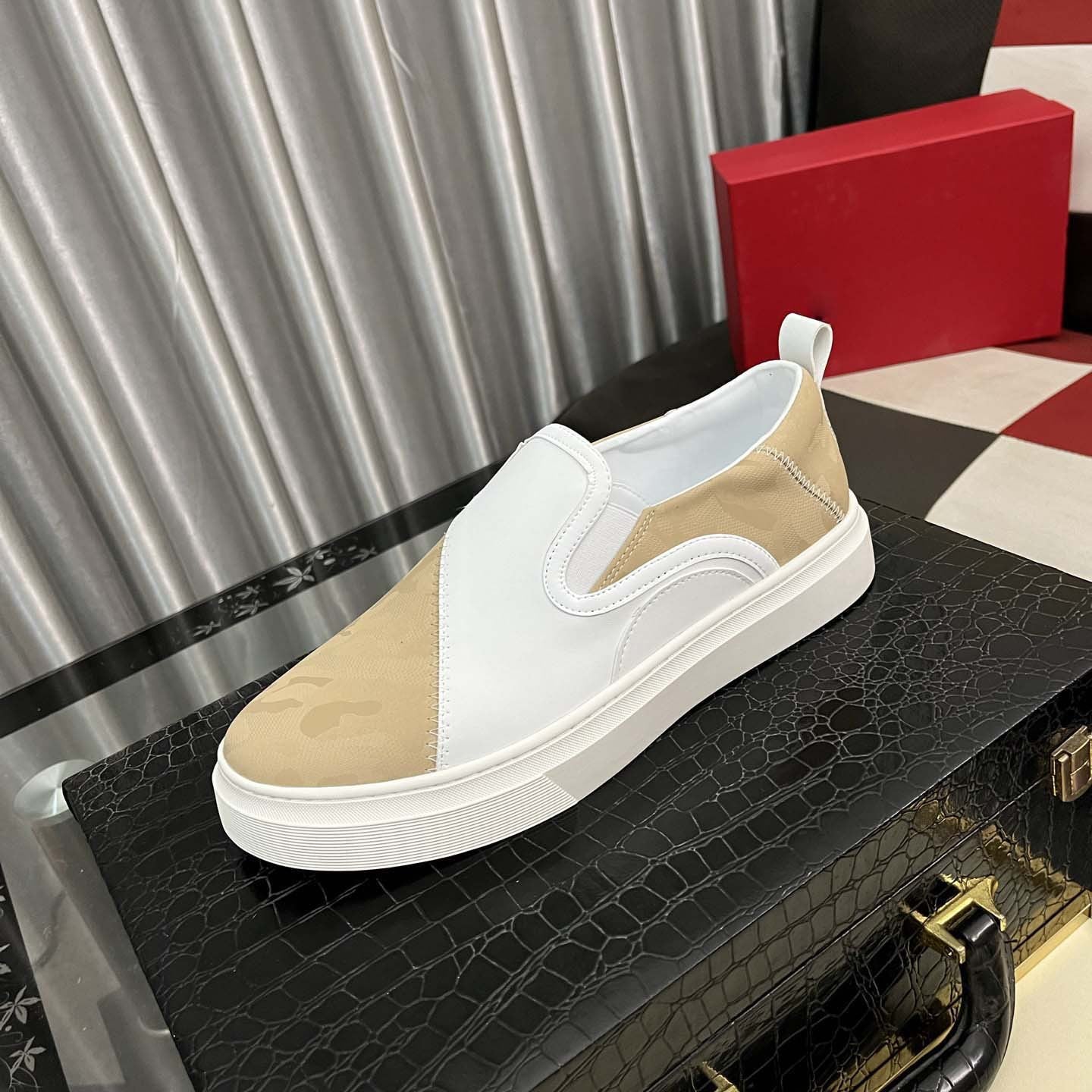 Damen Sneaker Slip-On Camouflage Schuhe Elegant - BerlinGlamour