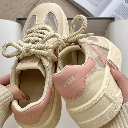 Damen Sneaker Atmungsaktiv Mesh Weiß Elegantes Design - BerlinGlamour