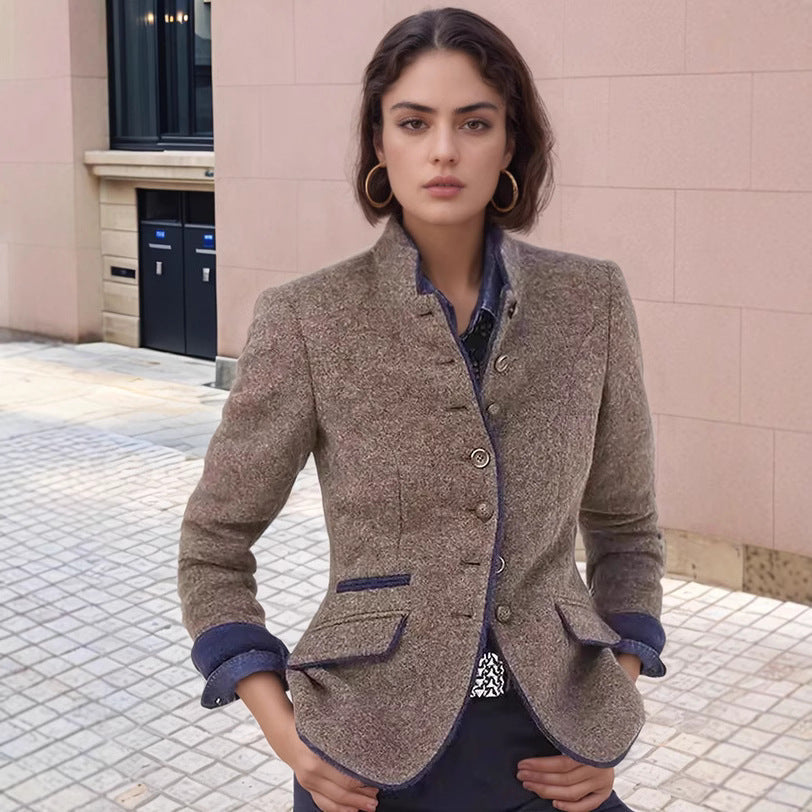 Elegante Damen Blazerjacke Mit Knöpfen und Taschen - BerlinGlamour