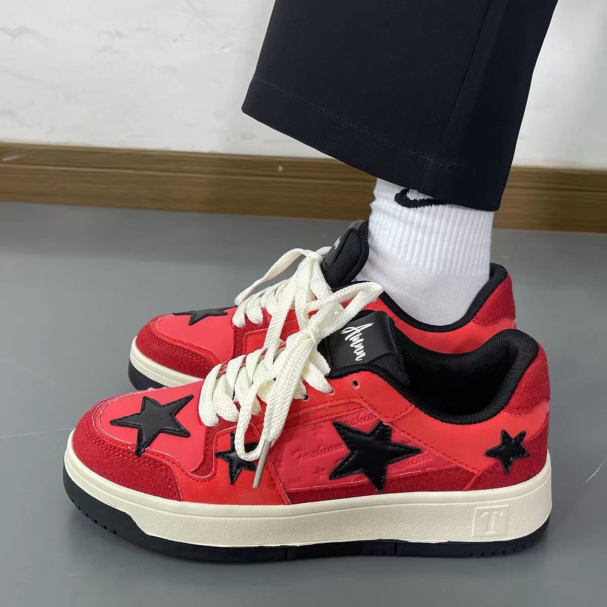 Damen Sneaker Sternen-Design Weiches Innenfutter Modisch