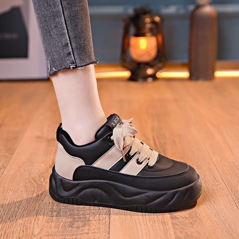 Damen Sneaker Chunky bequem gepolstert mit Schnürsenkel