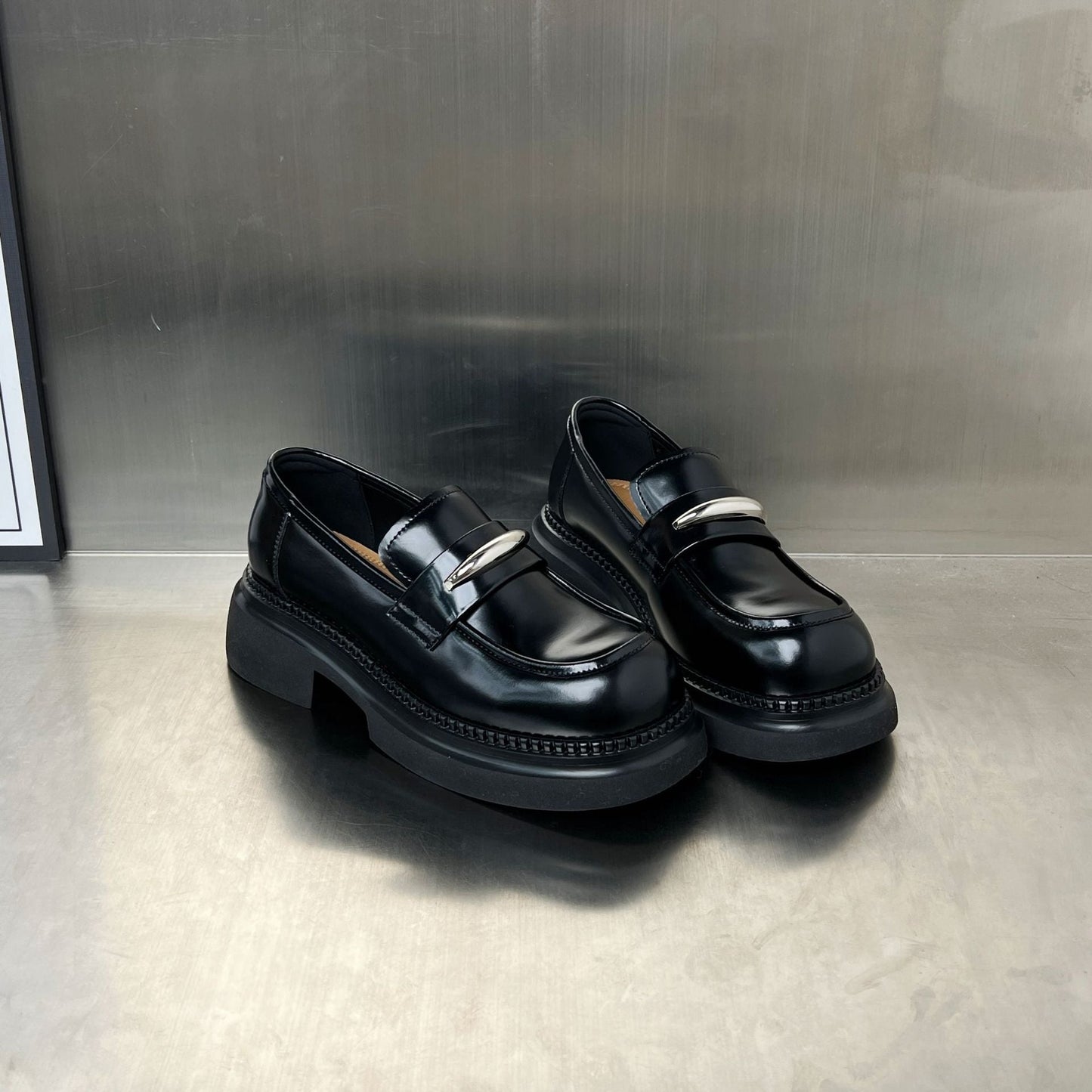 Damen Loafers Schwarz Stabile Plateausohle Mit Schnalle