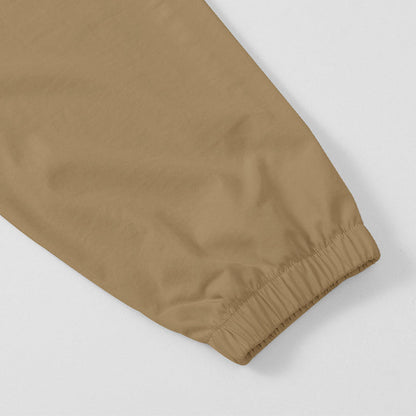 Herren Cargo-Hose mit elastischem Bund und praktischen Seitentaschen BerlinGlamour - das ist der perfekte Begleiter für jeden, der seine Freiheit liebt und immer unterwegs ist. Die neue Kol