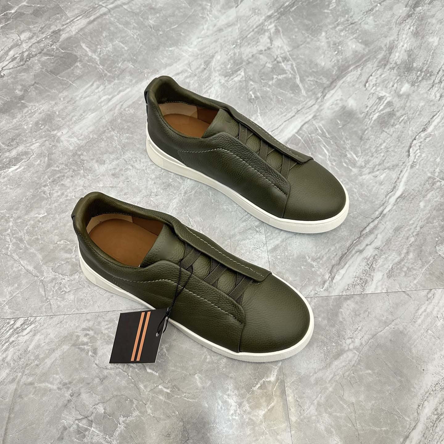 Damen Sneaker Slip-On Leder Schwarz Rutschfest