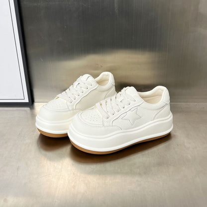 Damen Sneaker Sportlich mit Wedgesohle und Sternenmuster - BerlinGlamour