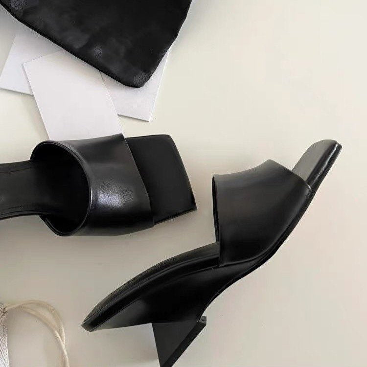 Damen Mules Offen mit Glitzer Obermaterial und Hochem Blockabsatz - BerlinGlamour