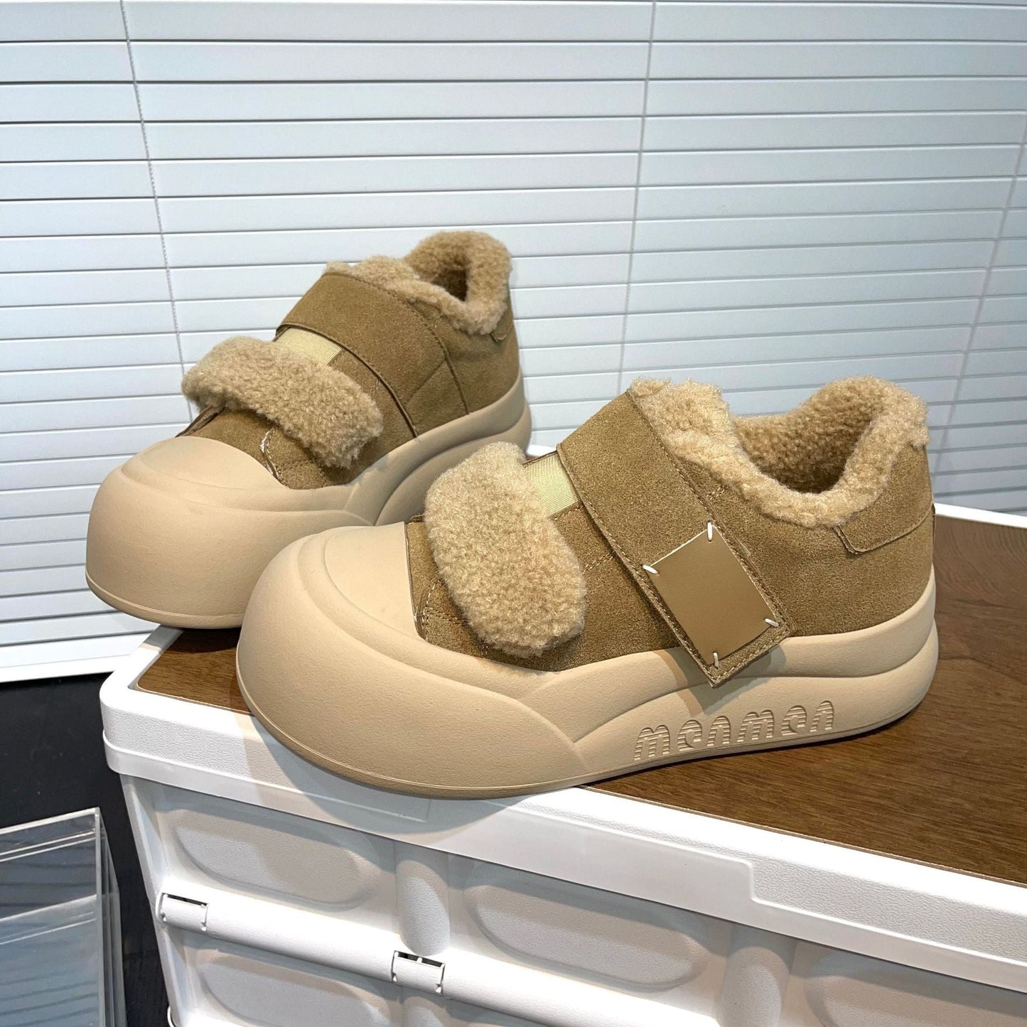 Damen Sneaker Bequem Kuschelig Verstellbar - BerlinGlamour