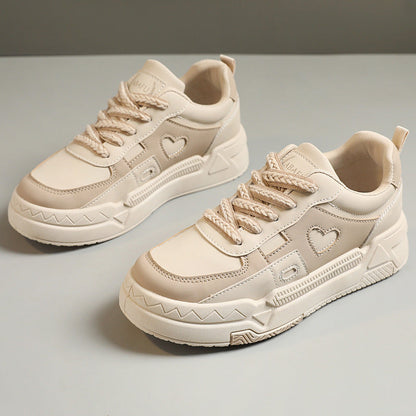 Damen Sneaker Modisch Herz Applikation Robust