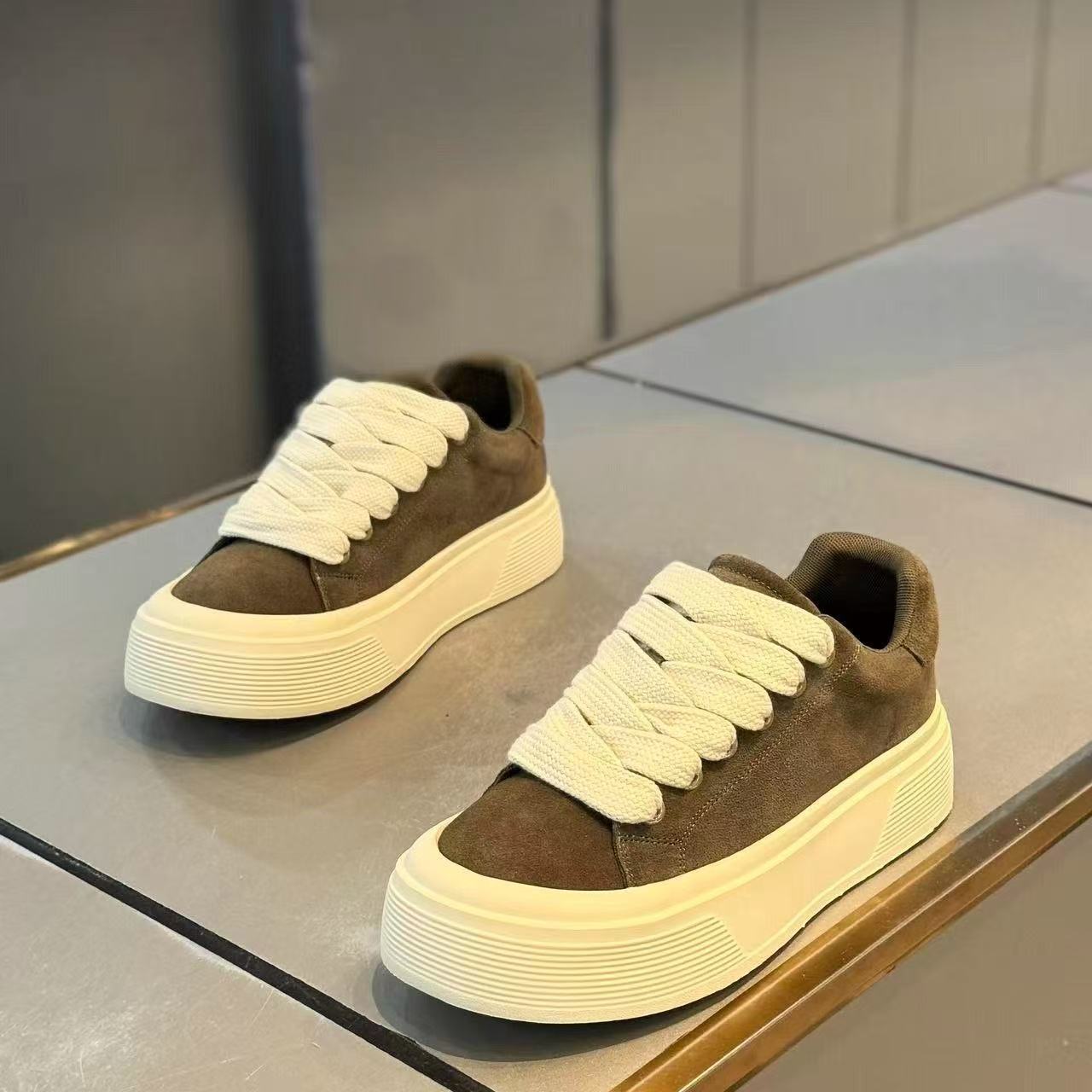 Damen Sneaker Hohe Plattform Breite Schnürung Mode